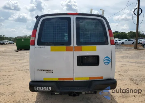 2015 Chevrolet Express G2500 z USA, uszkodzony, nr VIN 1GCWGFCF6F1232954